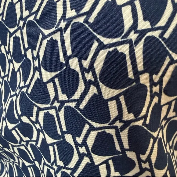 ✨ SHEIN Navy & White Geometric Print Blouse – Size Small ✨ - Picture 9 of 9